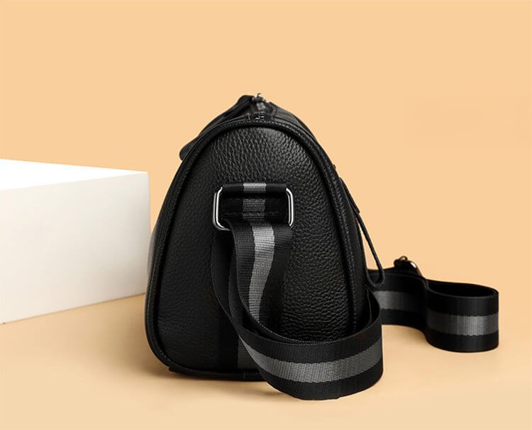 Túi đeo chéo nam da cao cấp GB-TC33 41 Tui Deo Cheo Nam Da Cao Cap Gb Tc33 D